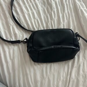 Elegant Black Leather Crossbody Bag